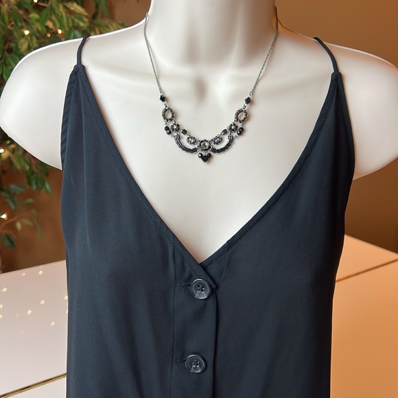 🖤LOFT BLACK SLIGHTLY SHEER V NECK TOP WITH BUTTONS SIZE LARGE - Picture 5 of 13